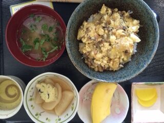 今日のお昼ご飯