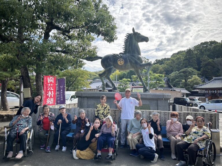 お散歩レクと恋バナレク