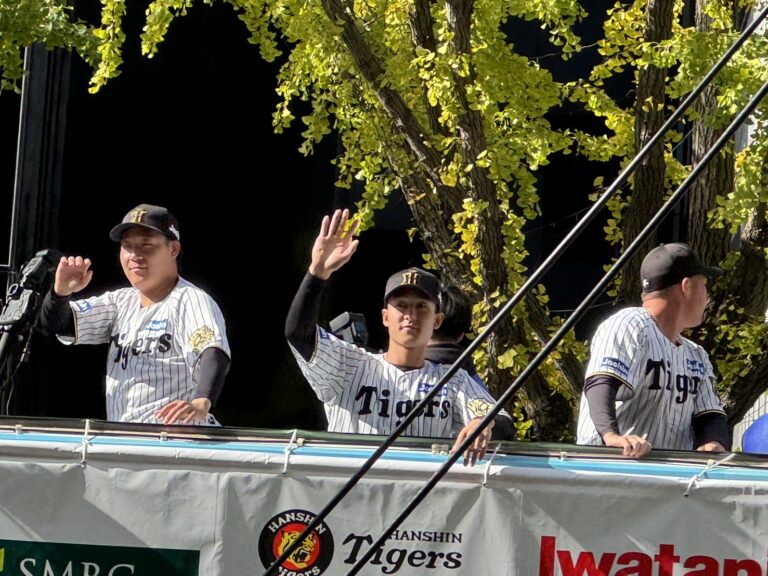 御堂筋優勝パレード