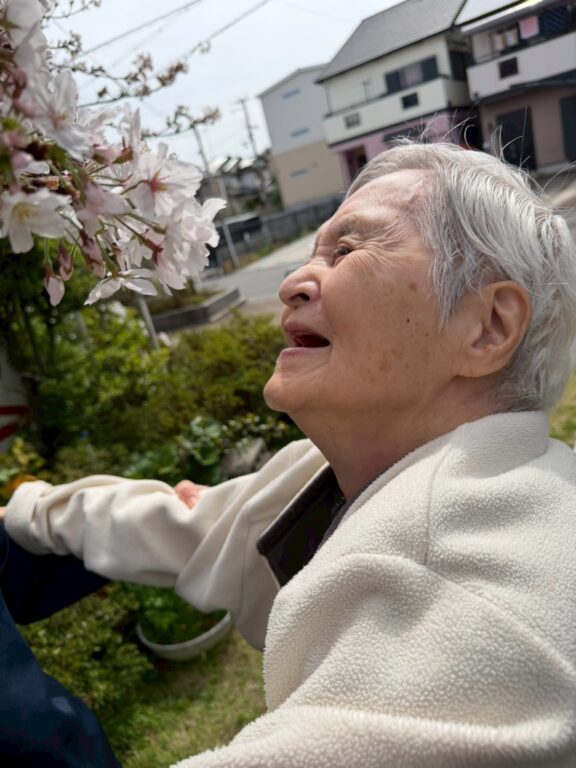 桜と笑顔